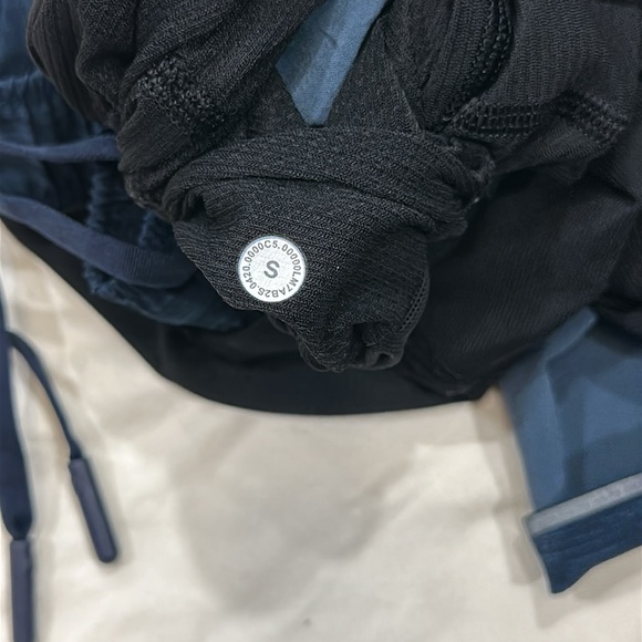 Lululemon Surge Short *6" Updated Size S - Picture 5 of 5